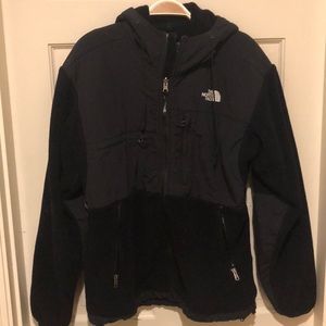 Men’s North Face Jacket - Size M